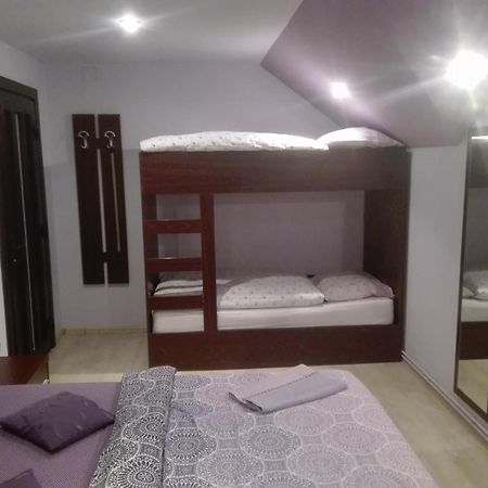 Casa De Vacanta Silvia Vărmaga Екстериор снимка