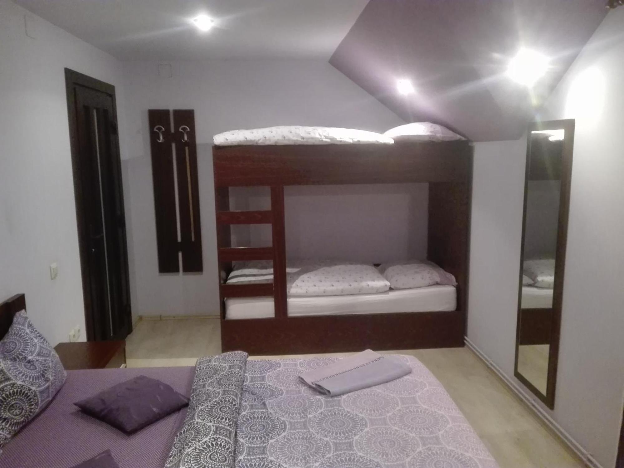 Casa De Vacanta Silvia Vărmaga Екстериор снимка
