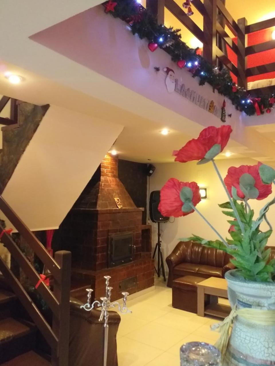 Casa De Vacanta Silvia Vărmaga Екстериор снимка